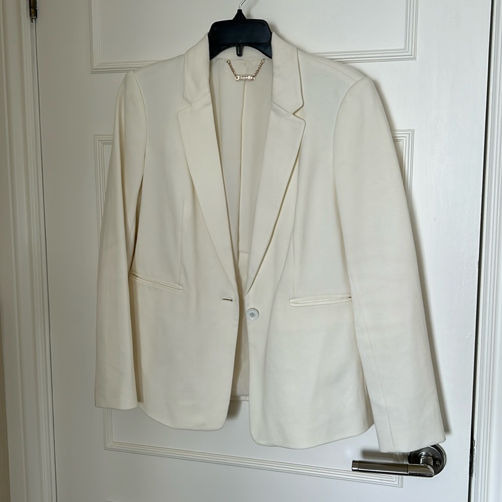 Off white blazer with nice stretch